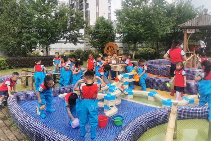 幼兒園沙水玩具讓幼兒玩出創(chuàng)意、玩出價(jià)值